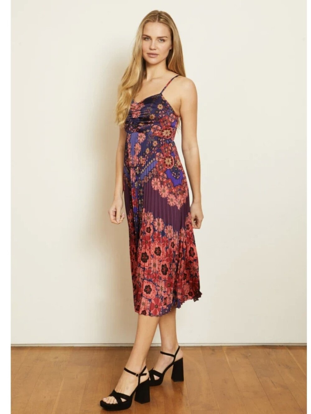 Cabarello Donna Dress in Patchwork Pansy